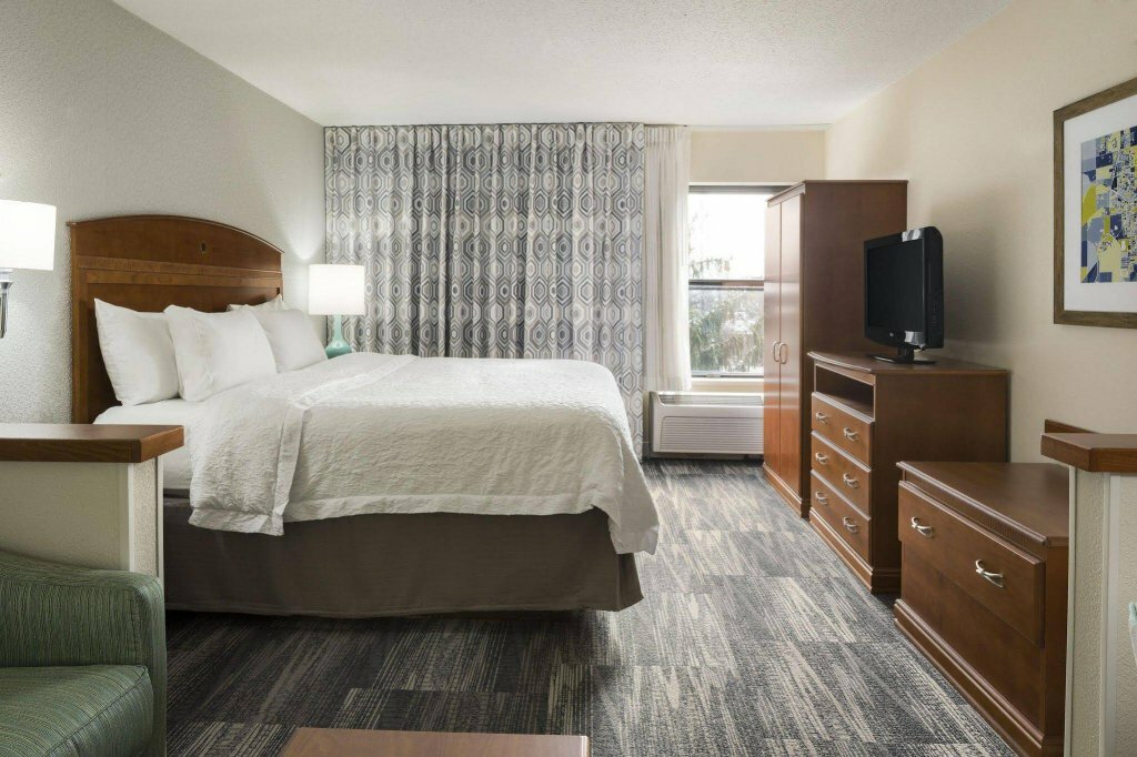 Hampton Inn Findlay