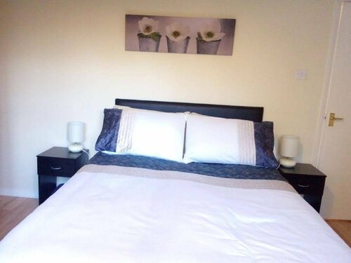 Holyrood Suite Apartment, Varaa Huoneisto Hotellit Edinburgh pysäköinnillä, Pysäköinti