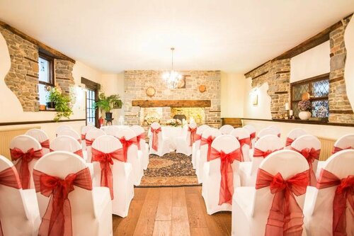 The Castle Hotel, Varaa Hotelli Llanymddyfri 