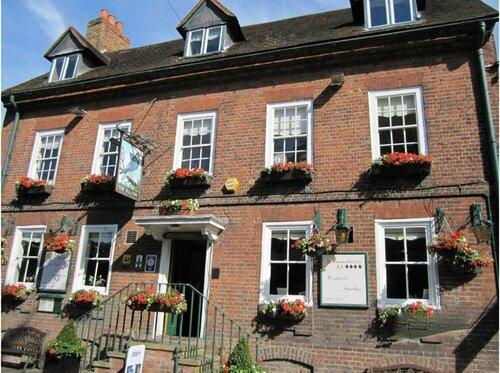 Falcon Inn, Rezervați Bed and Breakfast Uxbridge Middlesex