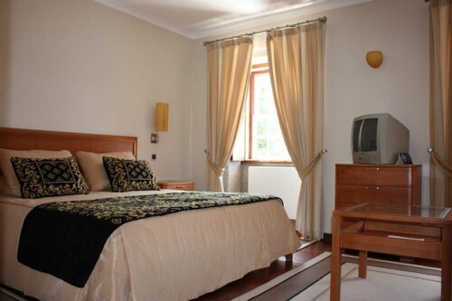 Hotel Rural Quinta de Sao Sebastiao Hotel Rural, Rezerwuj Hotel Hotele w Minho z basenem, Basen