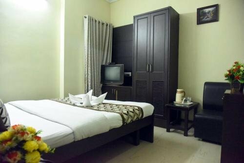 Samudra Residency,Behind Chennai central railway station, Забронировать Отель Отели штата Тамилнада с парковкой, Парковка
