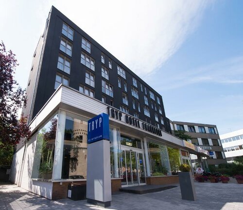Tryp by Wyndham Frankfurt, Забронировать Отель Галлусфиртель 