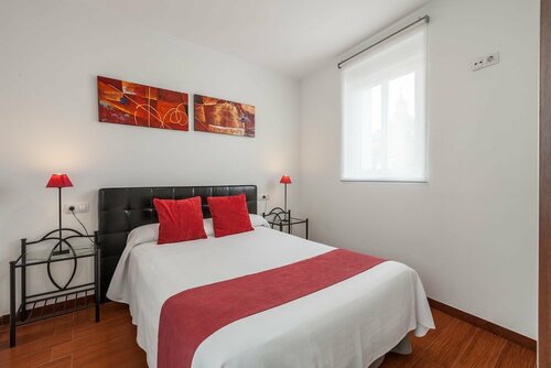 Apartamentos Cuna 41, Забронировать Апартаменты/квартира Отели Севильи с парковкой, рядом с Королевский музей Маэстранса, Парковка