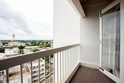 Pailyn Hotel Phitsanulok, Забронировать Отель Пхитсанулок Phitsanuloke Province