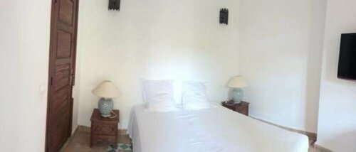 Riad Dar Pierre, Book Hotel Hotels in Fès with Parking, Parking