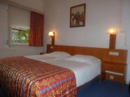 Hotel T Hert, Забронировать Отель Генк Mijnstreek