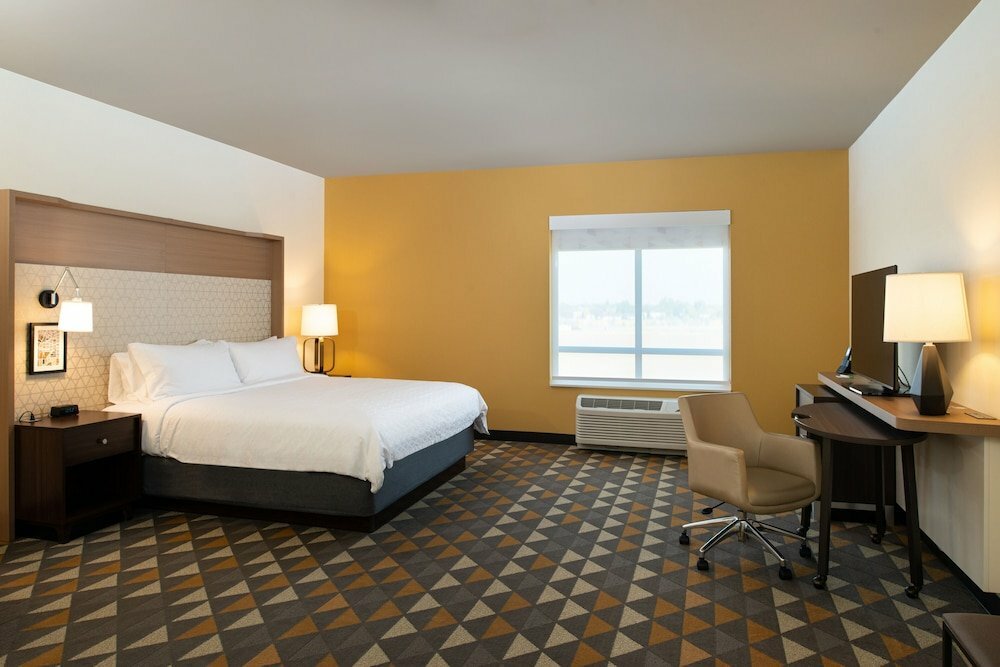 Holiday Inn & Suites Idaho Falls