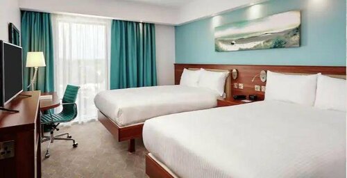 Hampton by Hilton Kiel, Забронировать Отель Отели Киля с парковкой, рядом с St. Nikolai Church Kiel, Парковка