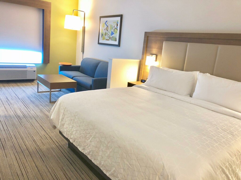Holiday Inn Express & Suites Raleigh Airport - Brier Creek by Ihg