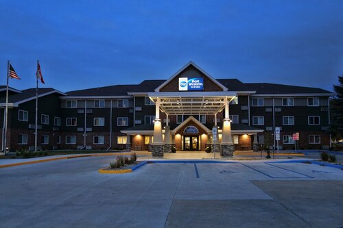 Best Western Harvest Inn & Suites, Забронировать Отель Гранд-Форкс штат Северная Дакота