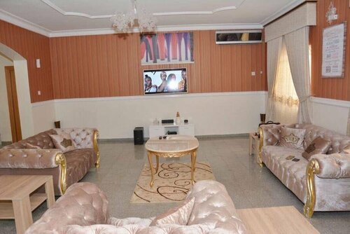Champions Lodge, Prenota Hotel Hotel a Bwari con parcheggio, Parcheggio
