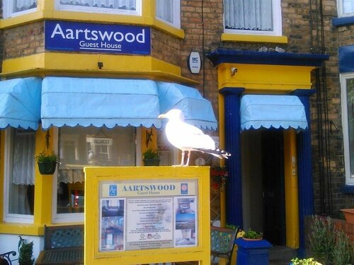 Aartswood Guest House, Забронировать Гостевой дом Скарборо Северный Йоркшир, рядом с Театр Стивена Джозефа