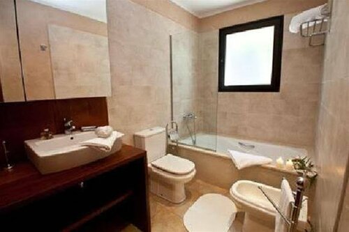 Villas Yaiza Village, Забронировать Отель Яйса Ланцароте, рядом с Художественный центр La Antigua Escuela de Yaiza
