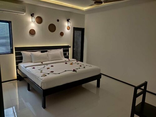 Отель Crown Beach Villas, Забронировать Отель Диффуши Таа Атолл