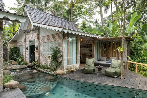 Pramana Giri Kusuma, Rezerwuj Hotel Hotele w Gianyar z basenem, Basen