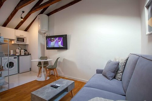 Gran Central Suites, Забронировать Апарт-отель Отели Мадрида 3 звезды, рядом с Здание Grassy, 3*