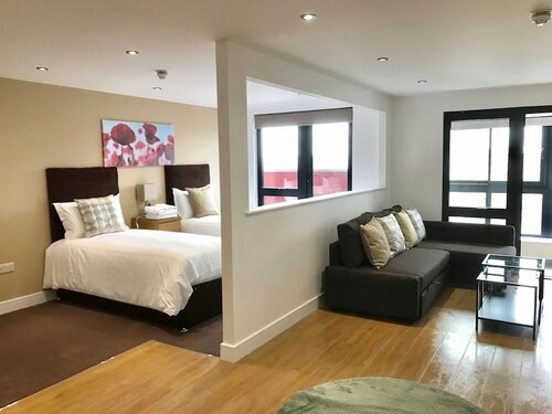 Ilford Tower Apartments, Забронировать Апартаменты/квартира Илфорд Большой Лондон, рядом с Часовня Св. Марии и Св. Фомы при больнице в Илфорде