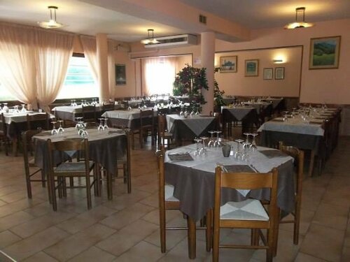 Albergo Ristorante Gori, Забронировать Отель Отели в центре Амелья, в центре