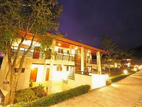 Phunacome Resort, Забронировать Курортный отель Отели Loei Province с бассейном, Бассейн
