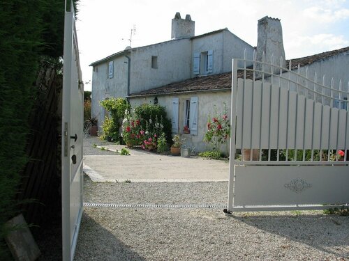 Chambres dHôtes Le Logis du Port Paradis, Rezerwuj Hotel Hotele w Charente-Maritime z basenem, Basen