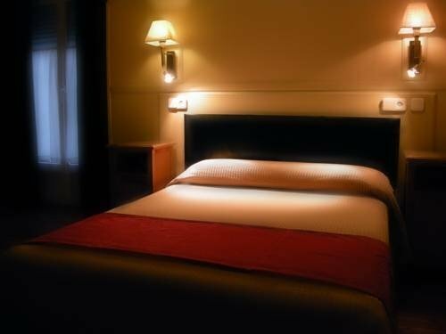 Hostal Canovas, Reservar Hotel Cuenca Cuenca Province, perto de Playa Artificial