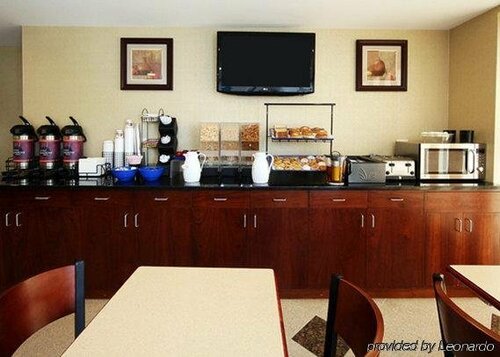 Bellerose Inn