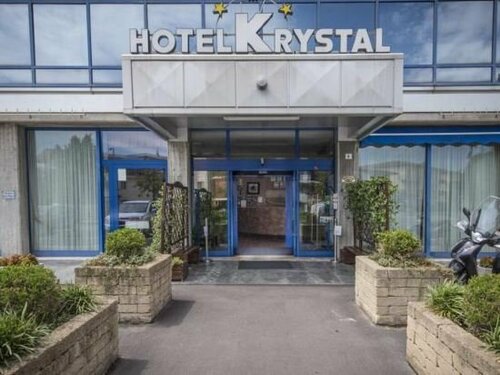 Hotel Krystal, Забронировать Отель Отели Буссоленго с завтраком, Завтраки