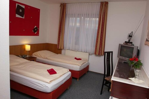 Hotel Marjani, Забронировать Отель Веннигзен Нижняя Саксония