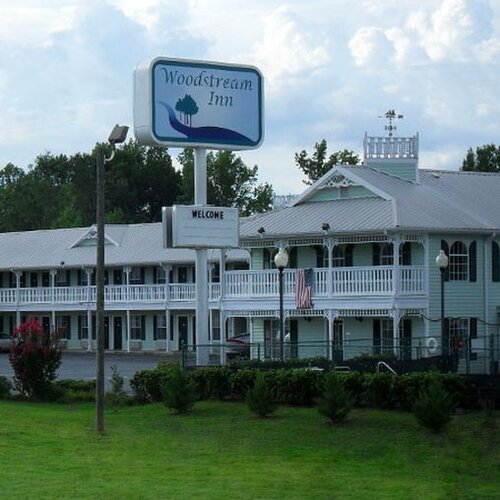 Woodstream Inn, Book Hotel Hogansville Georgia