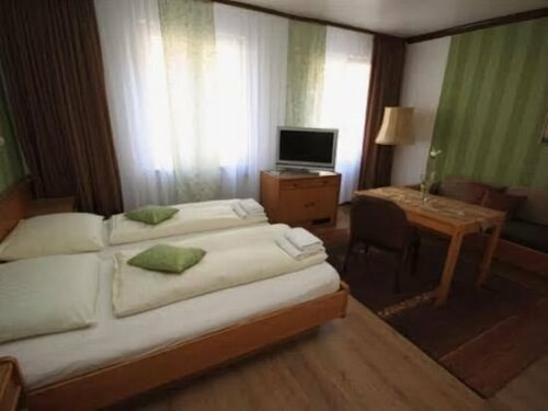 Hotel Tiffany, Забронировать Отель Mitte Кассель
