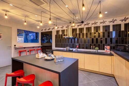 MEININGER Hotel Lyon Centre Berthelot, Забронировать Отель 07. Жерлан Лион, рядом с Площадь Белькур
