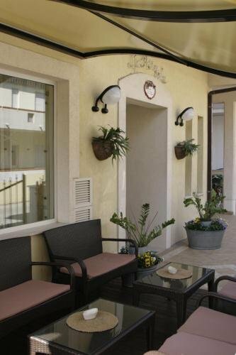 Hotel La Pergola, Забронировать Отель Отели Альба-Адриатики с завтраком, Завтраки