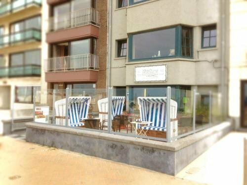 Hotel Villa Escale, Забронировать Отель Отели Де Панбархата с бассейном, Бассейн