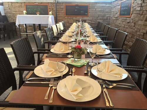 Hotel & Restaurant Rizzelli Superior, Забронировать Отель Отели Нойштадт-ан-дер-Айш 3 звезды, 3*