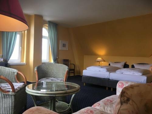 Hotel Schweriner Hof, Забронировать Отель Отели Мекленбург-Померания 3 звезды, 3*