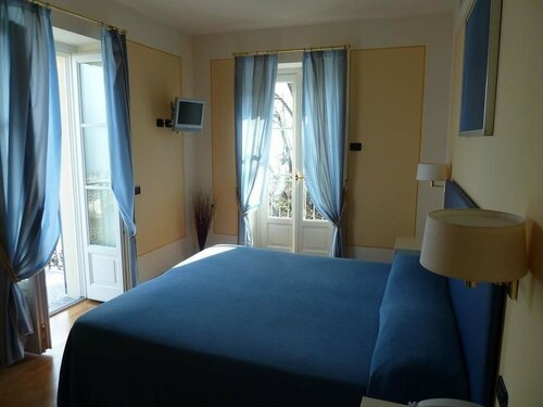 Hotel Residence La Luna Nel Porto, Забронировать Отель Стреза Озеро Лаго-Маджоре