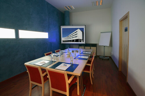 Holiday Inn Express Molins de Rei by IHG, Забронировать Отель Молинс-де-Рей Baix Llobregat