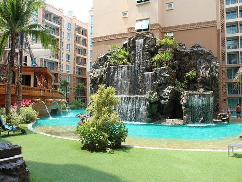 Atlantis Condo by Sompong, Забронировать Отель Отели Чонбури с бассейном, Бассейн