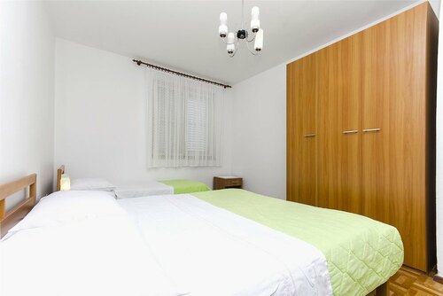 Apartments Pavo, Забронировать  Отели Водице с парковкой, Парковка