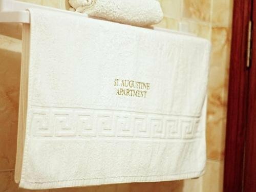 St Augustine Apart & Hotel, Reserva ahora Apartamento Hoteles en Gikondo con aparcamiento, Aparcamiento