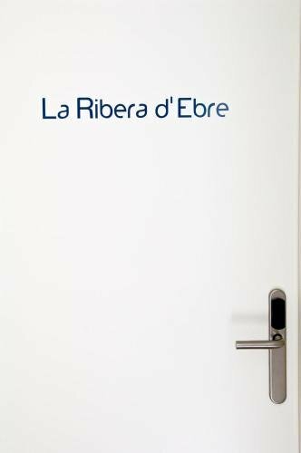Hostal La Creu, Забронировать Гостевой дом Мора-де-Эбро Tarragona Province