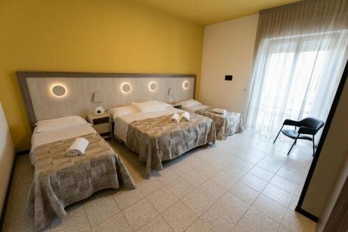 Hotel Continental, Забронировать Отель Торторето Побережье Абруццо