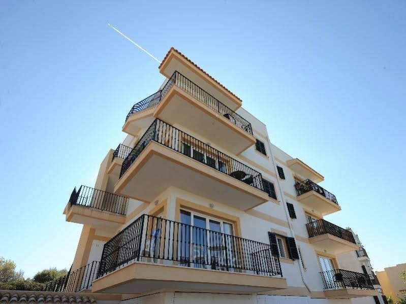 Apartamentos Playa Ferrera