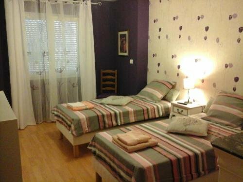 La ferme de la Velle, Book Hotel Hoteller i Burgund med parkering, Parkering