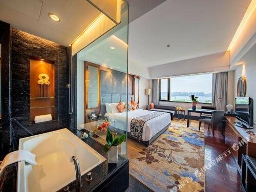Worldhotel Grand Dushulake Suzhou, Boek Hotel Suzhou (Jiangsu) 