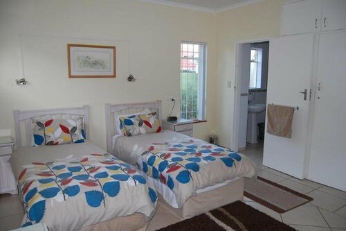 Ascot Gardens Self Catering, Забронировать Отель Константия Кейптаун