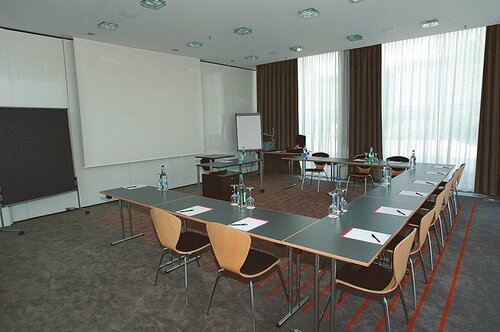 H4 Hotel Solothurn, Забронировать Отель Золотурн 