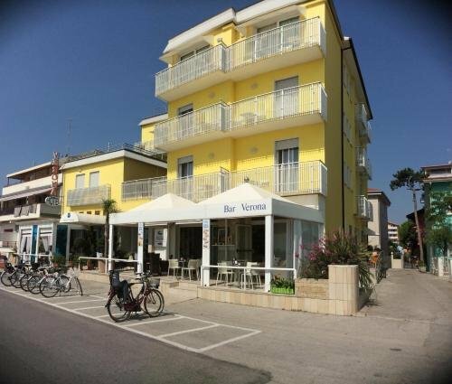 Hotel Verona, Забронировать Отель Каорле Riviera Est