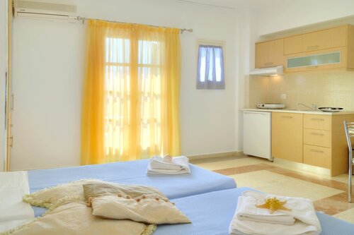 Pyrgos Beach Malia, Rezerwuj Apartament Hotele w Retimno z basenem, Basen
